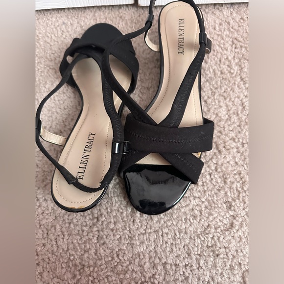 Ellen Tracy Elegant Black Sandals - Picture 2 of 5
